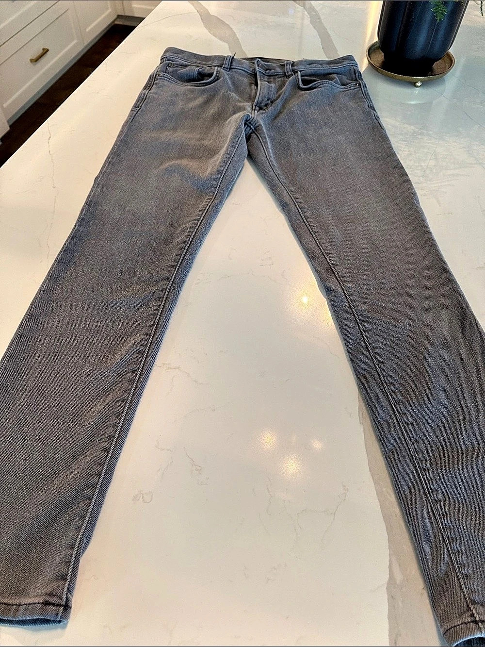 Banana Republic Traveler Skinny Jeans Gray Waist 31 x 32 Like New